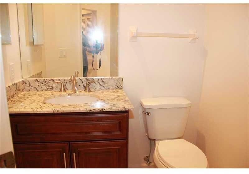 7698 La Corniche Circle Boca Raton, FL 33433 - Photo 6 of 21