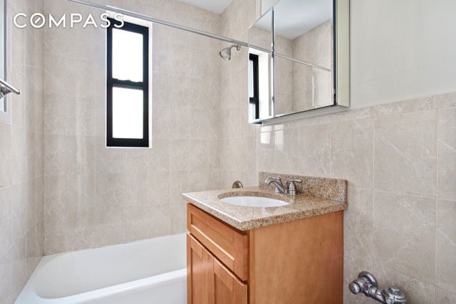 145 East 22nd Street, Unit 5G Manhattan, NY 10010 - Photo 4 of 14