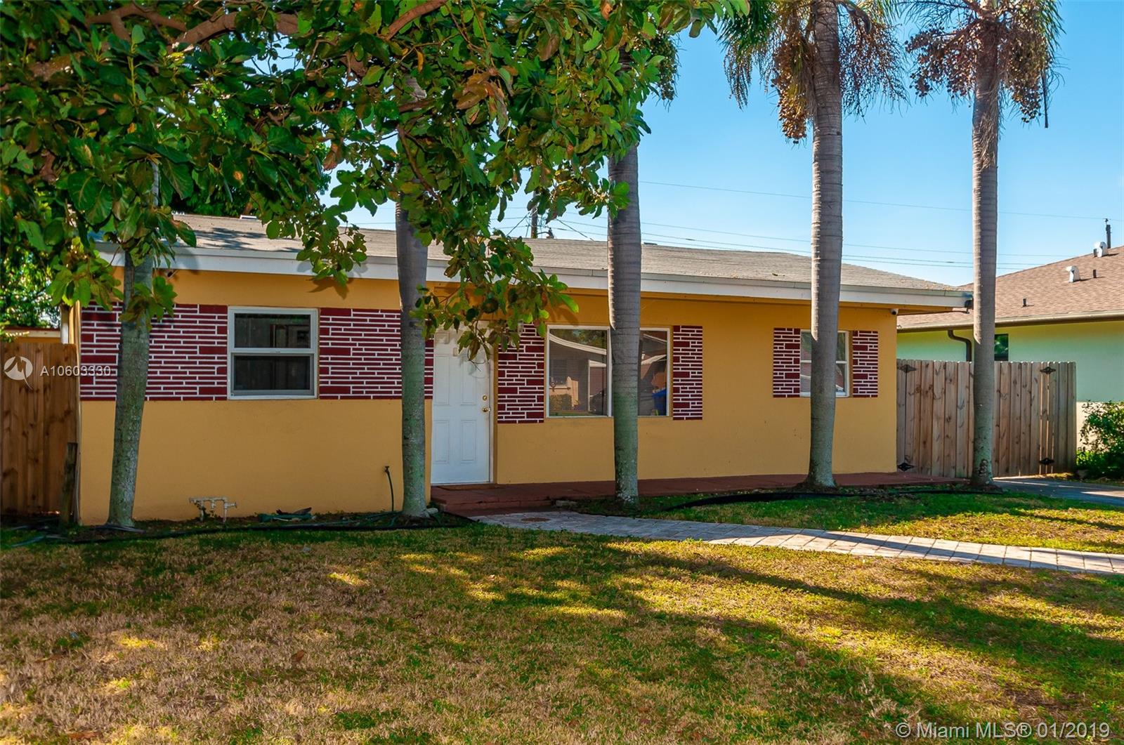 6204 Wiley Street Hollywood, FL 33023 - Photo 2 of 28