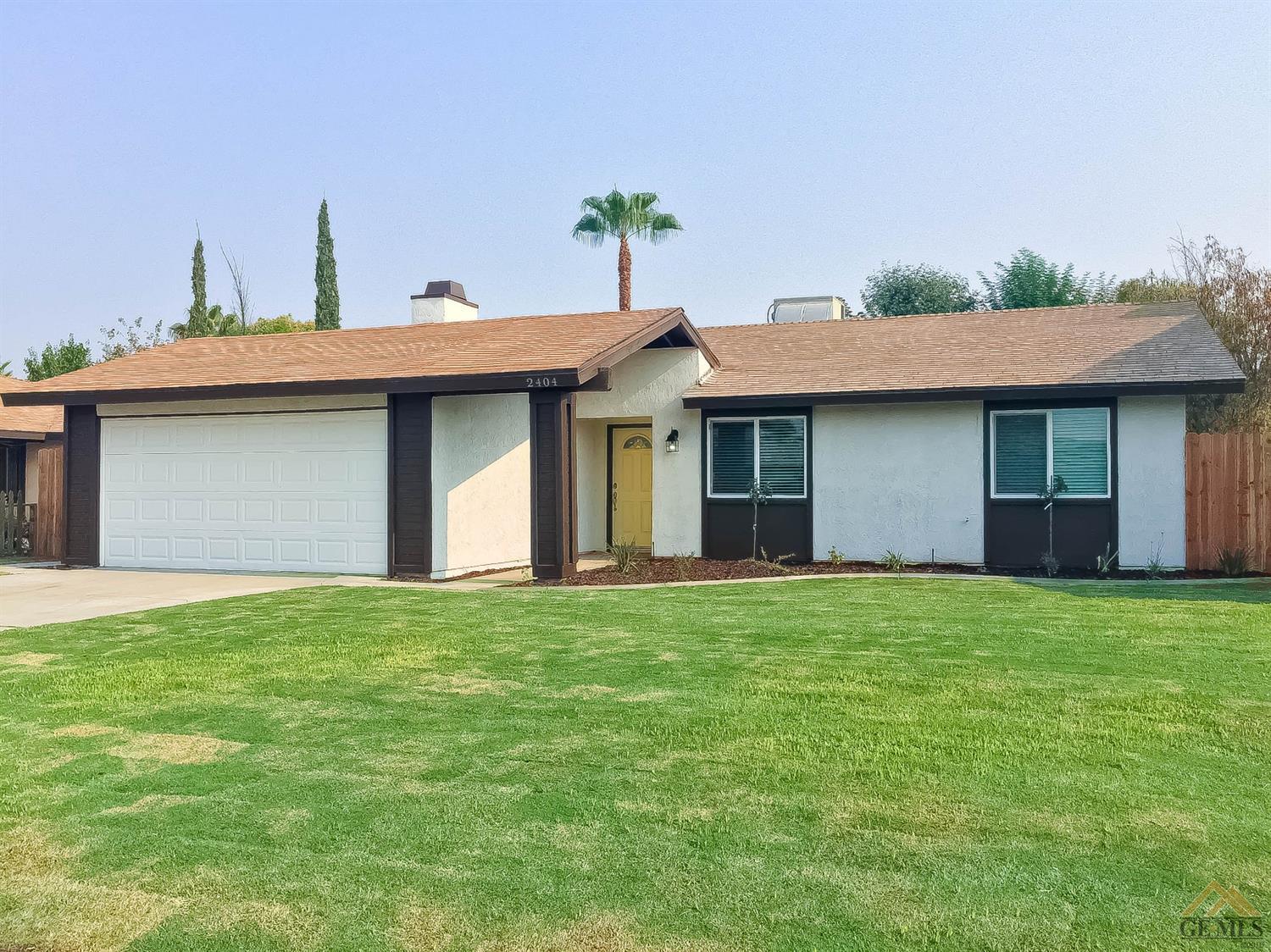 2404 Fairview Road Bakersfield, CA 93304 - Photo 1 of 21 Gallery Image 1