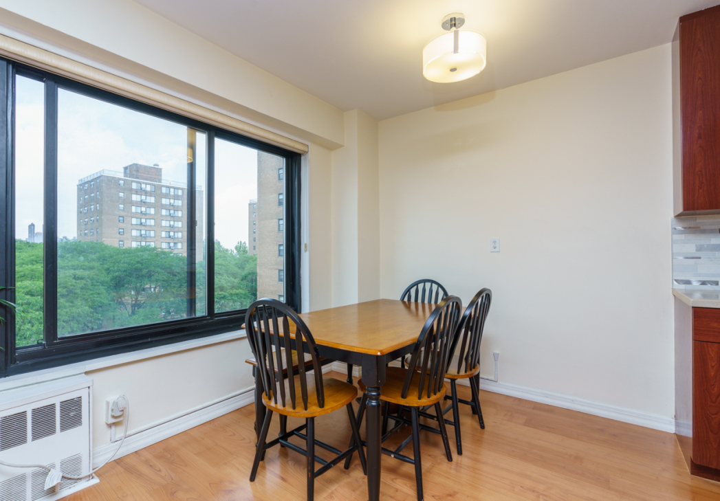 33-68 21st Street, Unit 8C Queens, NY 11106 - Photo 5 of 13