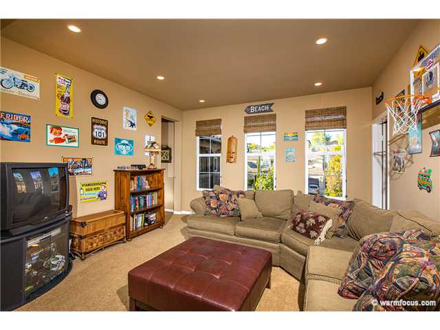 7603 Circulo Sequoia Carlsbad, CA 92009 - Photo 17 of 25