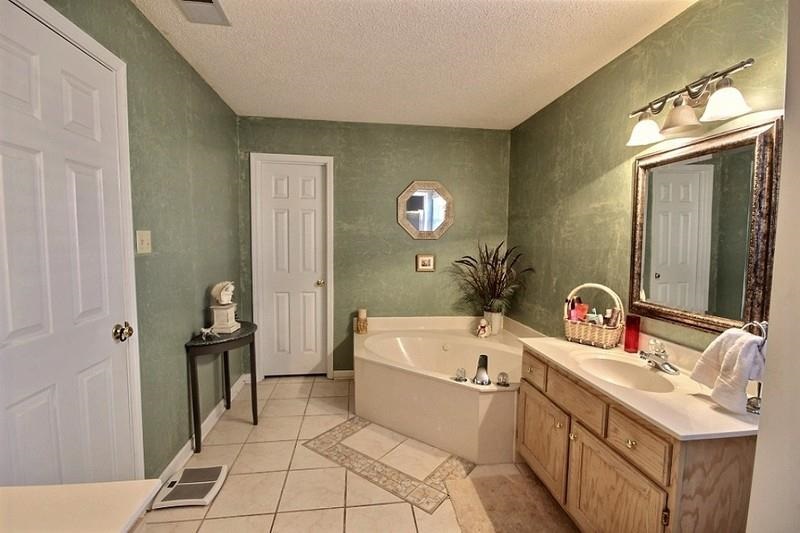 8676 Old River Road Memphis, TN 38018 - Photo 11 of 22 Gallery Image 11