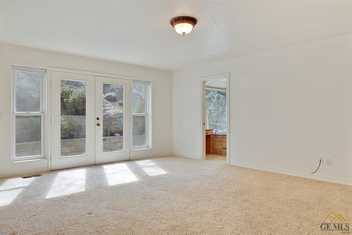 28950 Ridgeview Court Tehachapi, CA 93561 - Photo 21 of 40