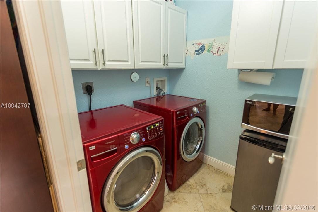 1608 Southwest 154th Court Miami, FL 33185 - Photo 16 of 24