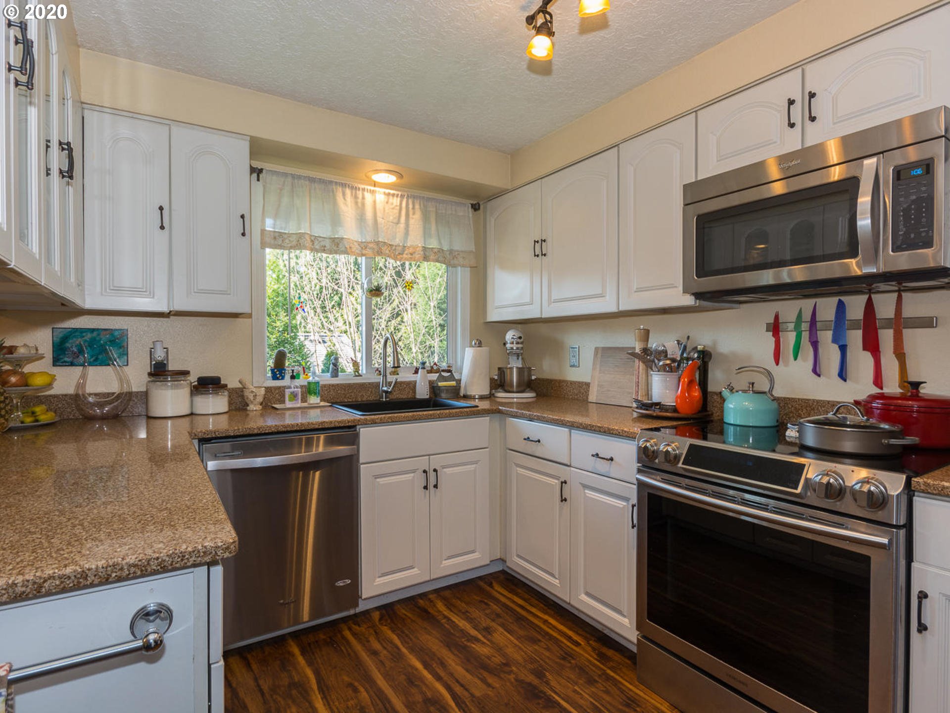 65 Northeast Scott Drive Gresham, OR 97030 - Photo 12 of 27