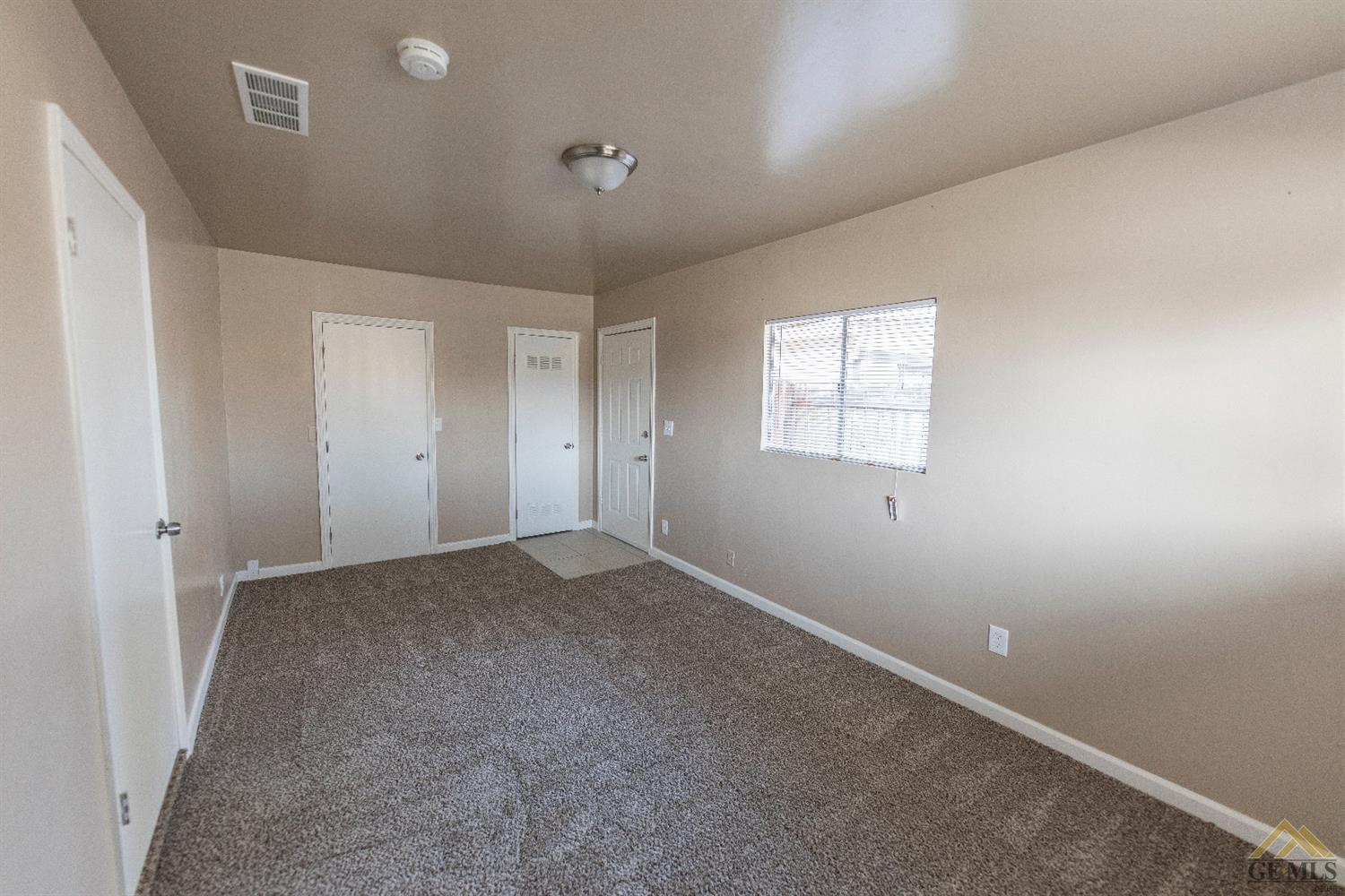 710 McKee Road Bakersfield, CA 93307 - Photo 18 of 40 Gallery Image 18