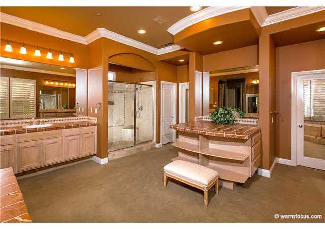 3728 Brookhills Road Fallbrook, CA 92028 - Photo 15 of 25 Master Bath. His and Her Vanity/Sinks. Walk In Closet.