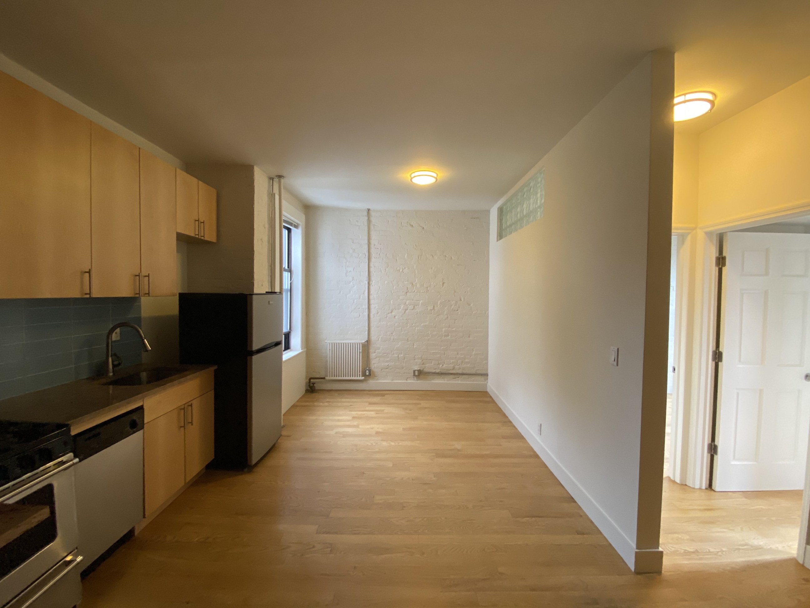 332 East 18th Street, Unit 16 Manhattan, NY 10003 - Photo 2 of 12