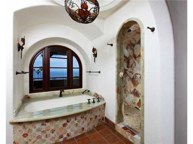 1538 Kearsarge Road La Jolla, CA 92037 - Photo 13 of 25