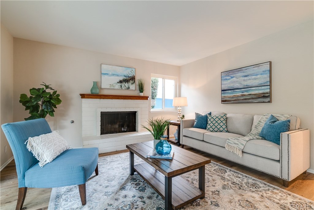 338 Purdy Avenue Placentia, CA 92870 - Photo 11 of 34 Family room with focal point fireplace