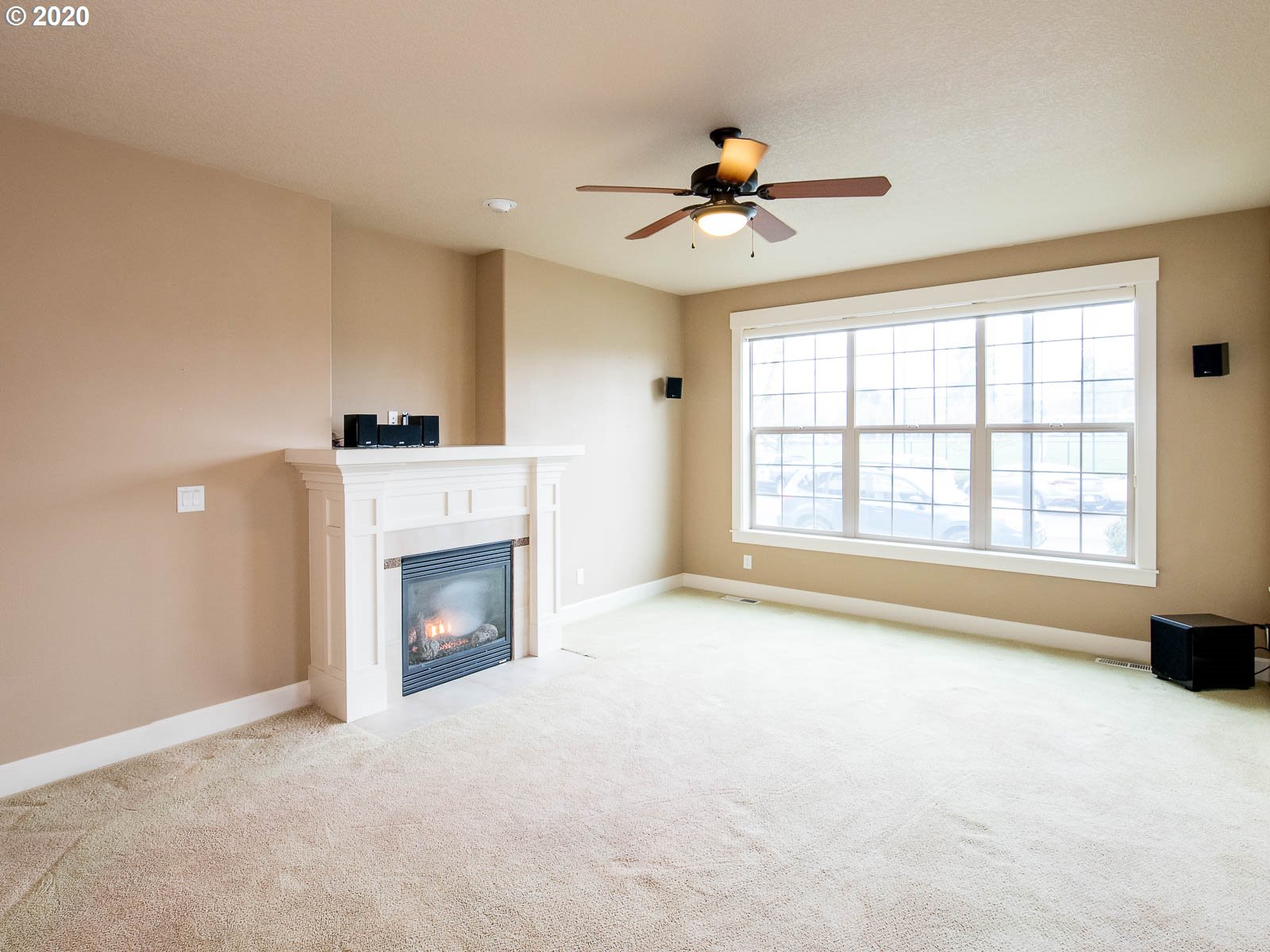 705 Northeast Jackson Street Hillsboro, OR 97124 - Photo 3 of 28