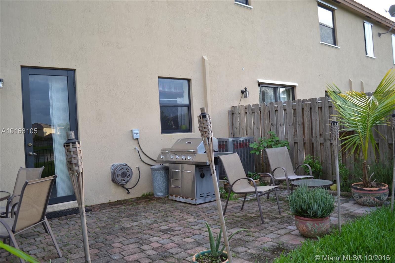 16357 Southwest 71st Terrace, Unit 16357 Miami, FL 33193 - Photo 9 of 31