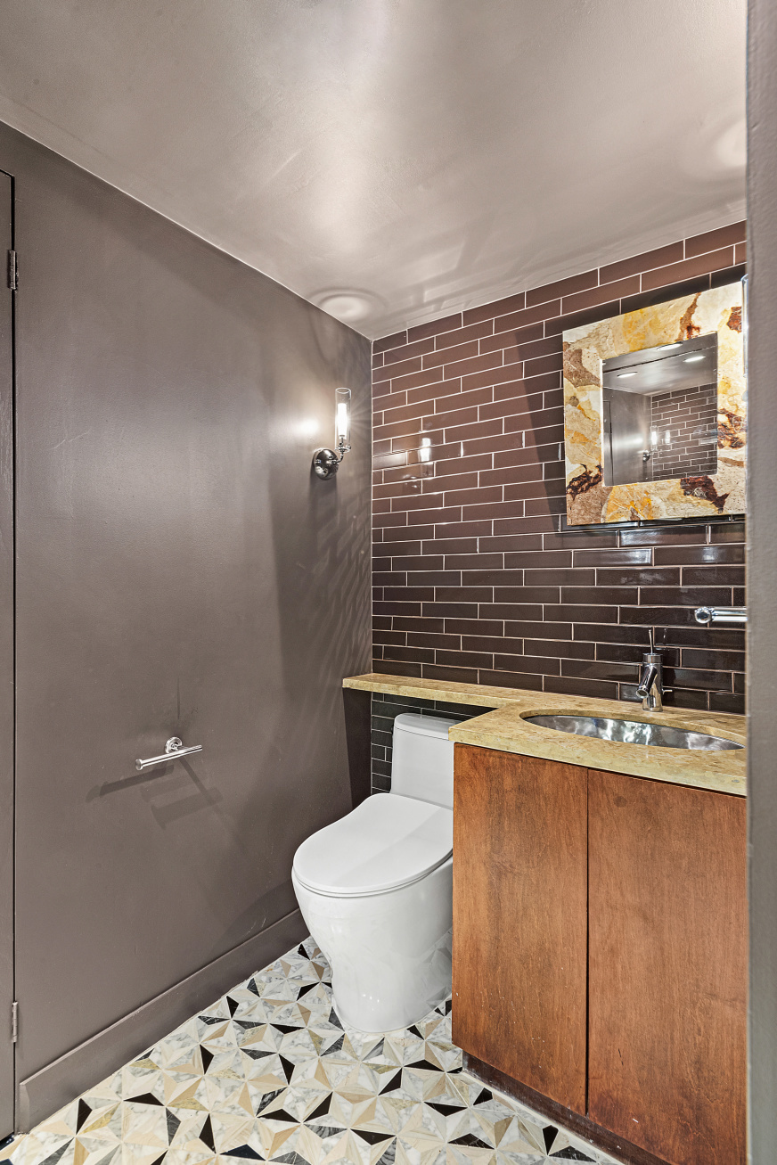 306 West 20th Street, Unit PH5 Manhattan, NY 10011 - Photo 12 of 15