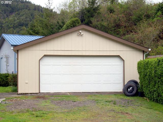 94415 Quarry Road Gold Beach, OR 97444 - Photo 3 of 16 Gallery Image 3