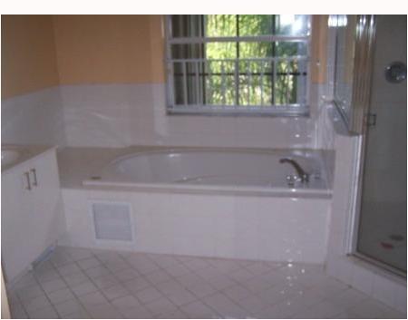 15071 Southwest 136th Place Miami, FL 33186 - Photo 9 of 16