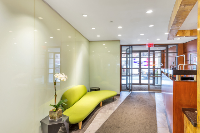 Clinton West 516 W 47th St, Manhattan, NY 10036 - Photo 5 of 25