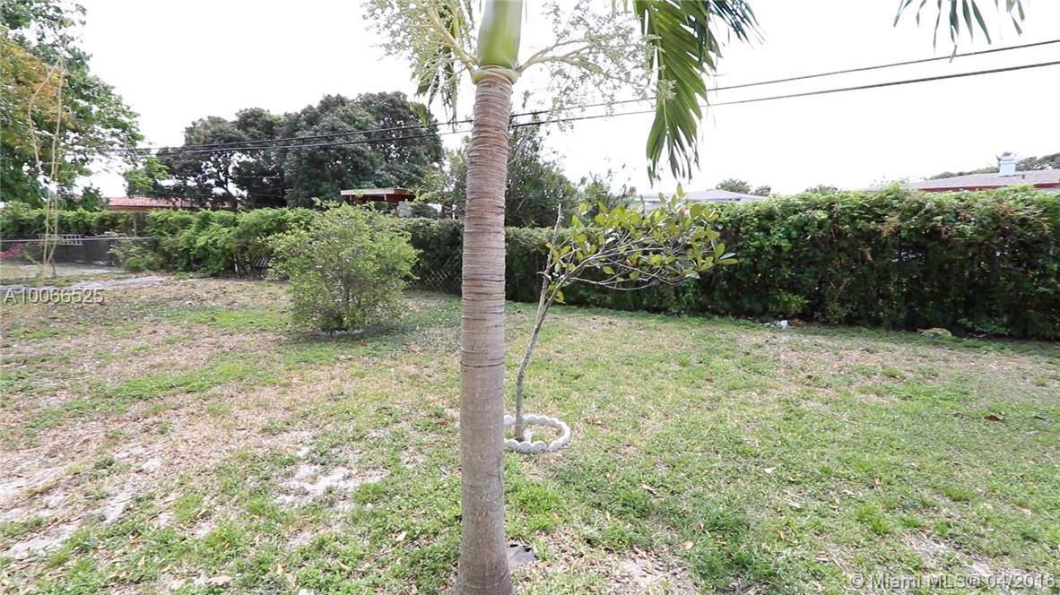 910 Northwest 89th Street Miami, FL 33150 - Photo 23 of 35