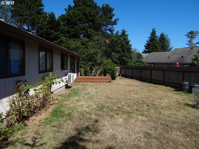 700 Evergreen Loop Reedsport, OR 97467 - Photo 30 of 32 Gallery Image 30