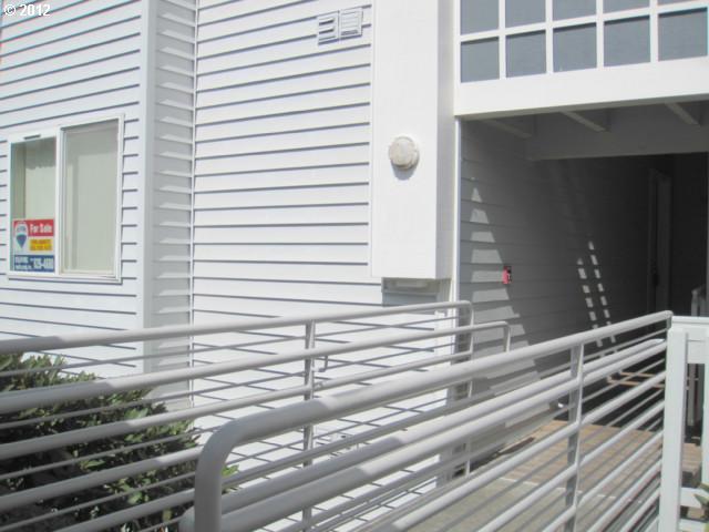 10620 Southwest Davies Road, Unit 14 Beaverton, OR 97008 - Photo 12 of 16 Gallery Image 12