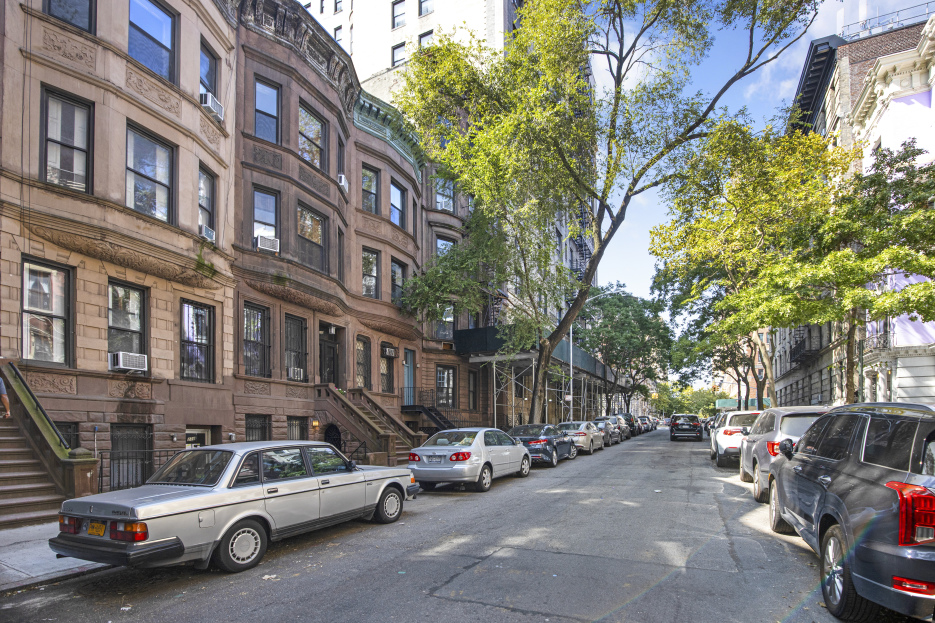 242 West 101st Street, Unit 3 Manhattan, NY 10025 - Photo 6 of 7