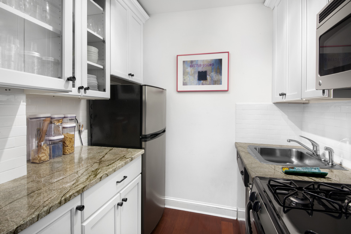 211 East 18th Street, Unit 1J Manhattan, NY 10003 - Photo 5 of 14