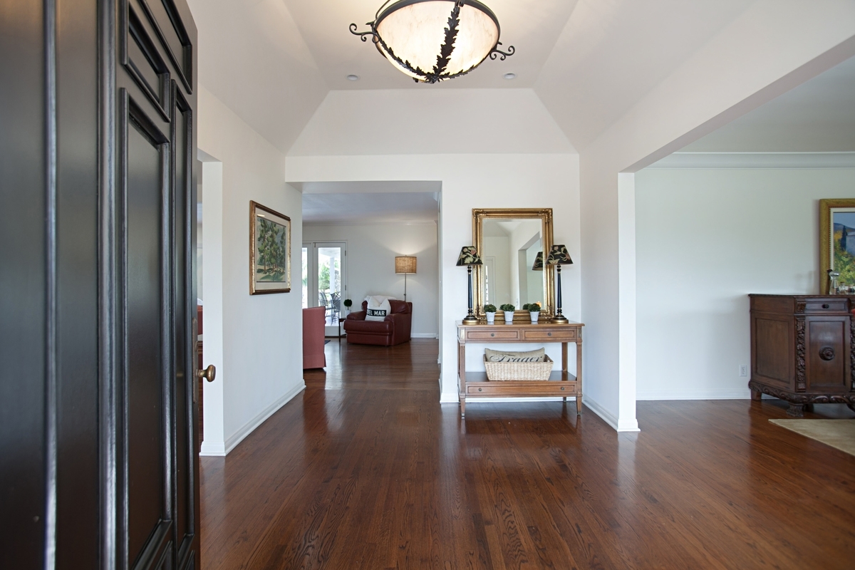 5741 Rutgers Road La Jolla, CA 92037 - Photo 4 of 22