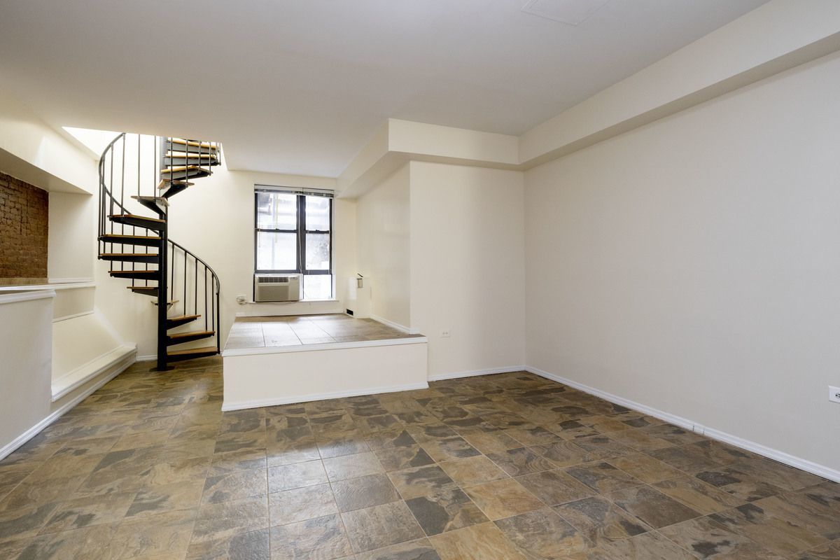 215 West 84th Street, Unit 127 Manhattan, NY 10024 - Photo 4 of 10