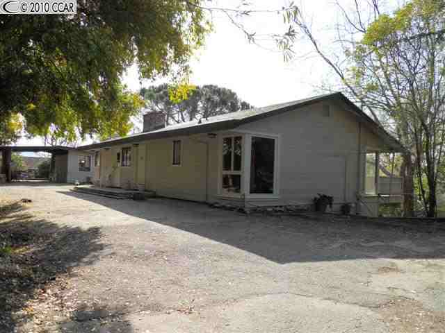 1070 Oak Hill Road Lafayette, CA 94549 - Photo 1 of 1 Gallery Image 1