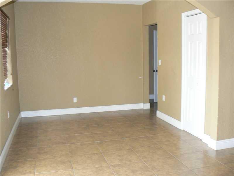 618 West 37th Street Hialeah, FL 33012 - Photo 4 of 12