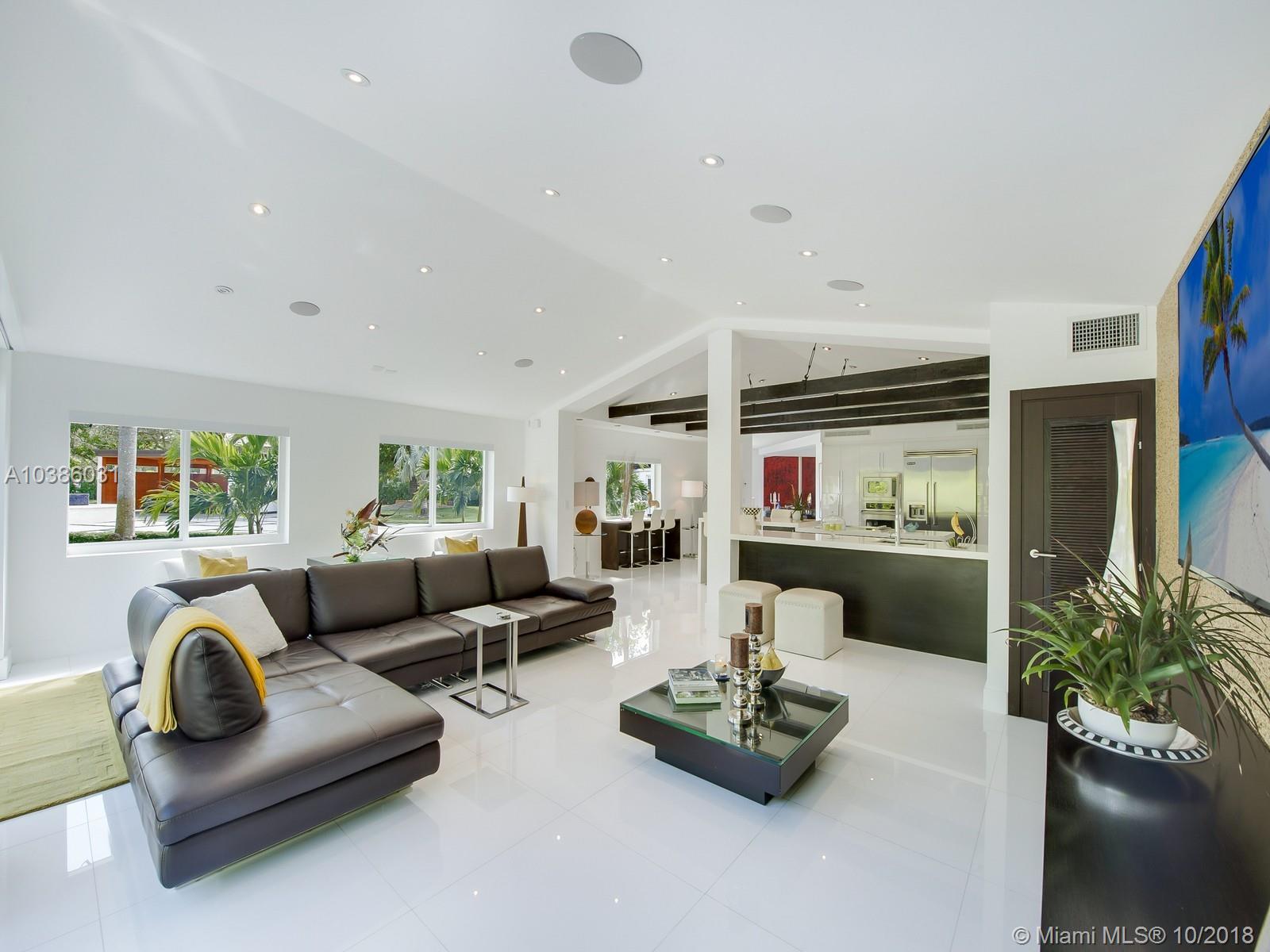 5250 Southwest 62nd Avenue Miami, FL 33155 - Photo 5 of 24