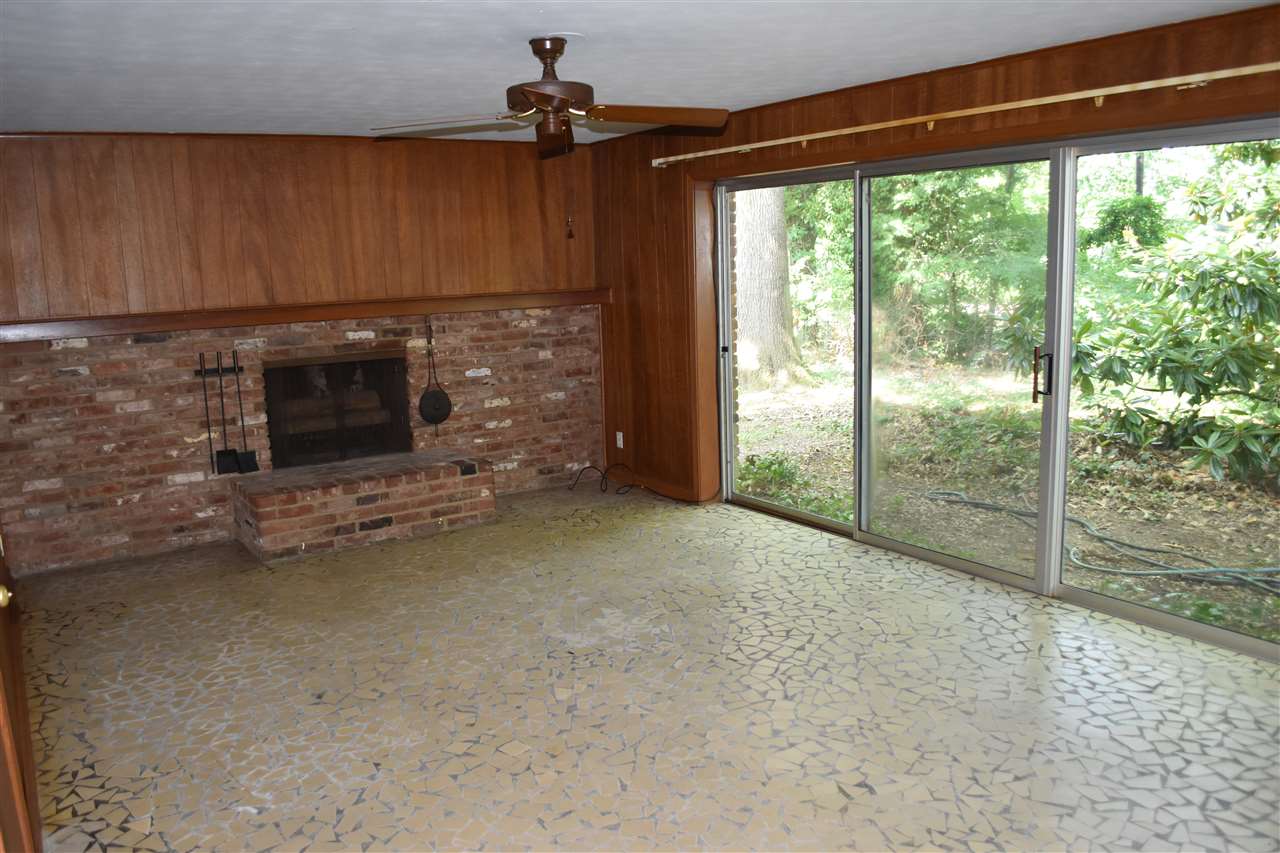 2883 Bannockburn Road Memphis, TN 38128 - Photo 4 of 8 Gallery Image 4