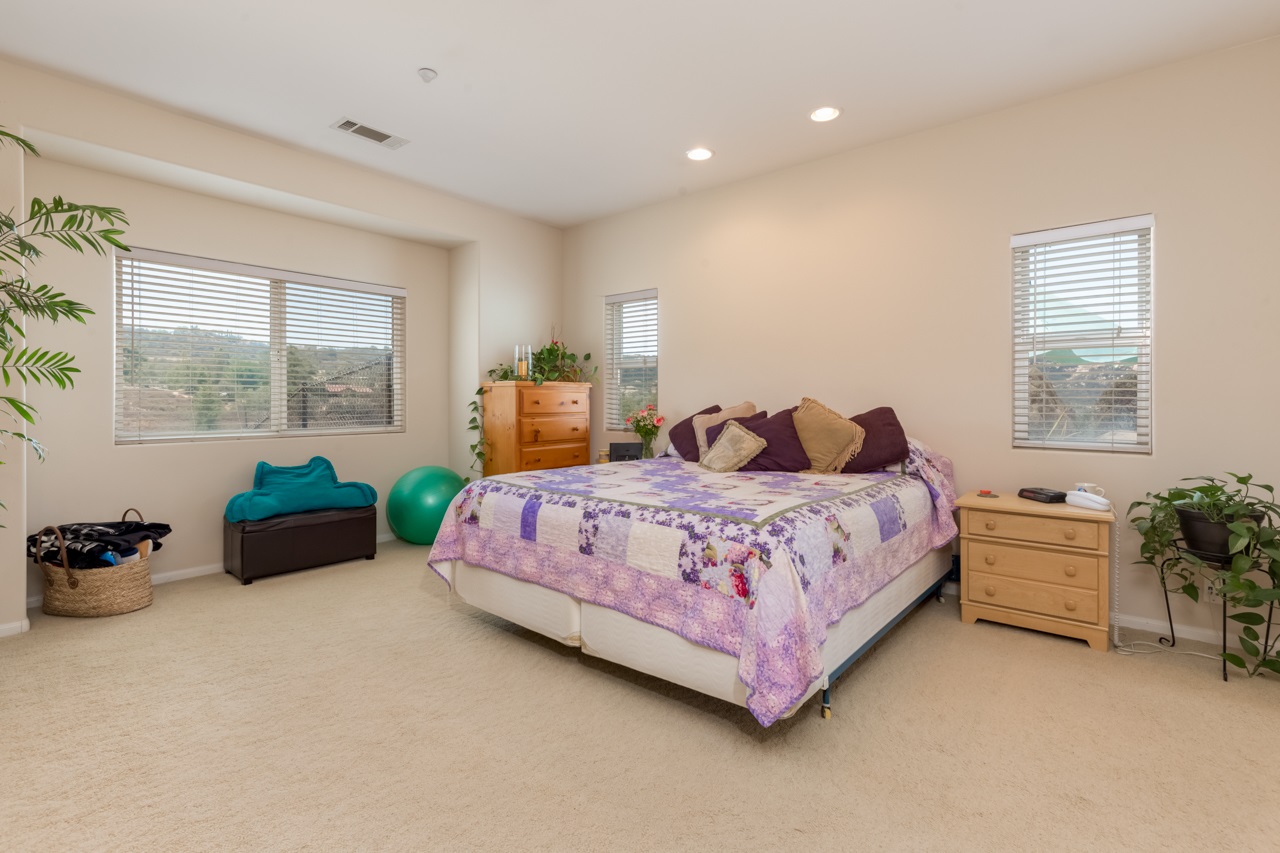 3220 Inverness Way Jamul, CA 91935 - Photo 16 of 24 Gallery Image 16