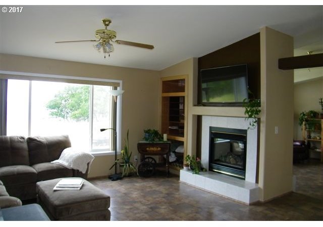 27 Knapp Road Lyle, WA 98635 - Photo 16 of 32 Gallery Image 16