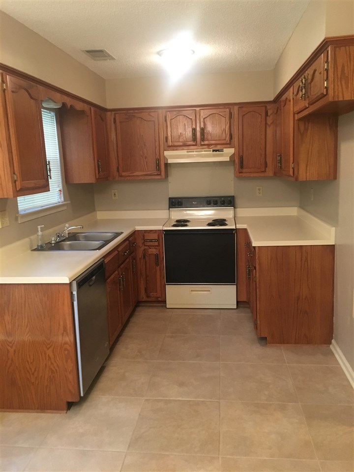 6546 Elmore Ridge Lane Memphis, TN 38134 - Photo 15 of 20 Gallery Image 15