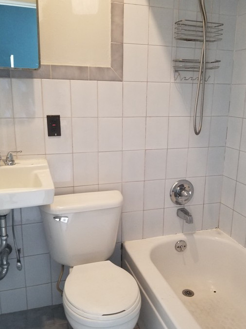 246 Devoe Street Brooklyn, NY 11211 - Photo 5 of 7