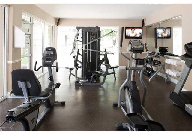 17103 North Bay Road, Unit D405 Sunny Isles Beach, FL 33160 - Photo 9 of 12