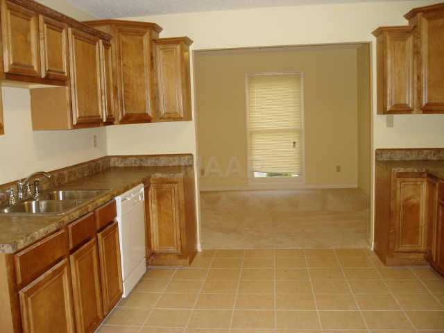 7306 Barnstable Road Memphis, TN 38125 - Photo 2 of 10 Gallery Image 2