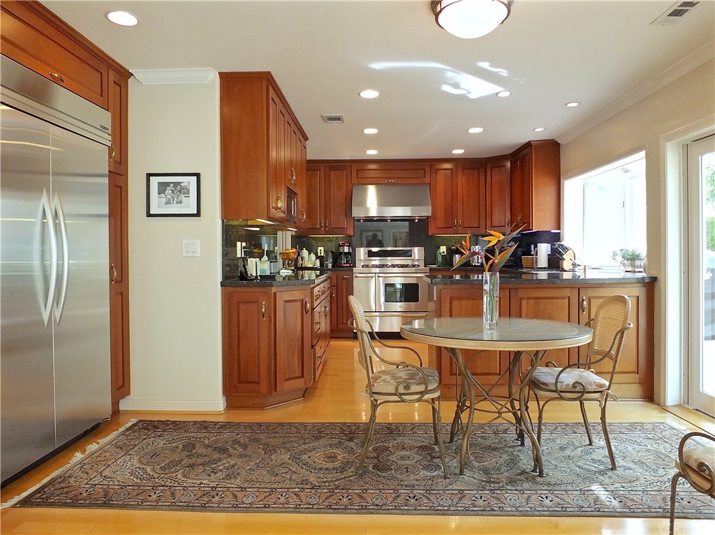 831 Hillside Drive Long Beach, CA 90815 - Photo 18 of 51