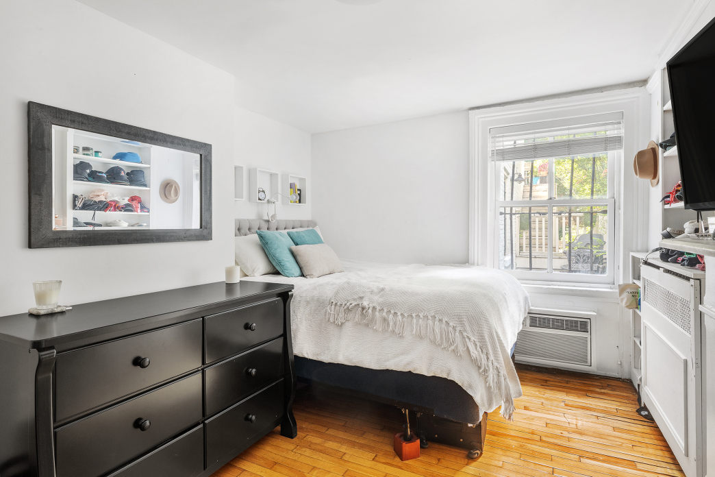 78 West 12th Street, Unit GARDEN Manhattan, NY 10011 - Photo 4 of 8