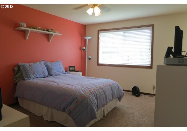 7805 Southwest Raintree Drive Beaverton, OR 97008 - Photo 12 of 16 Gallery Image 12