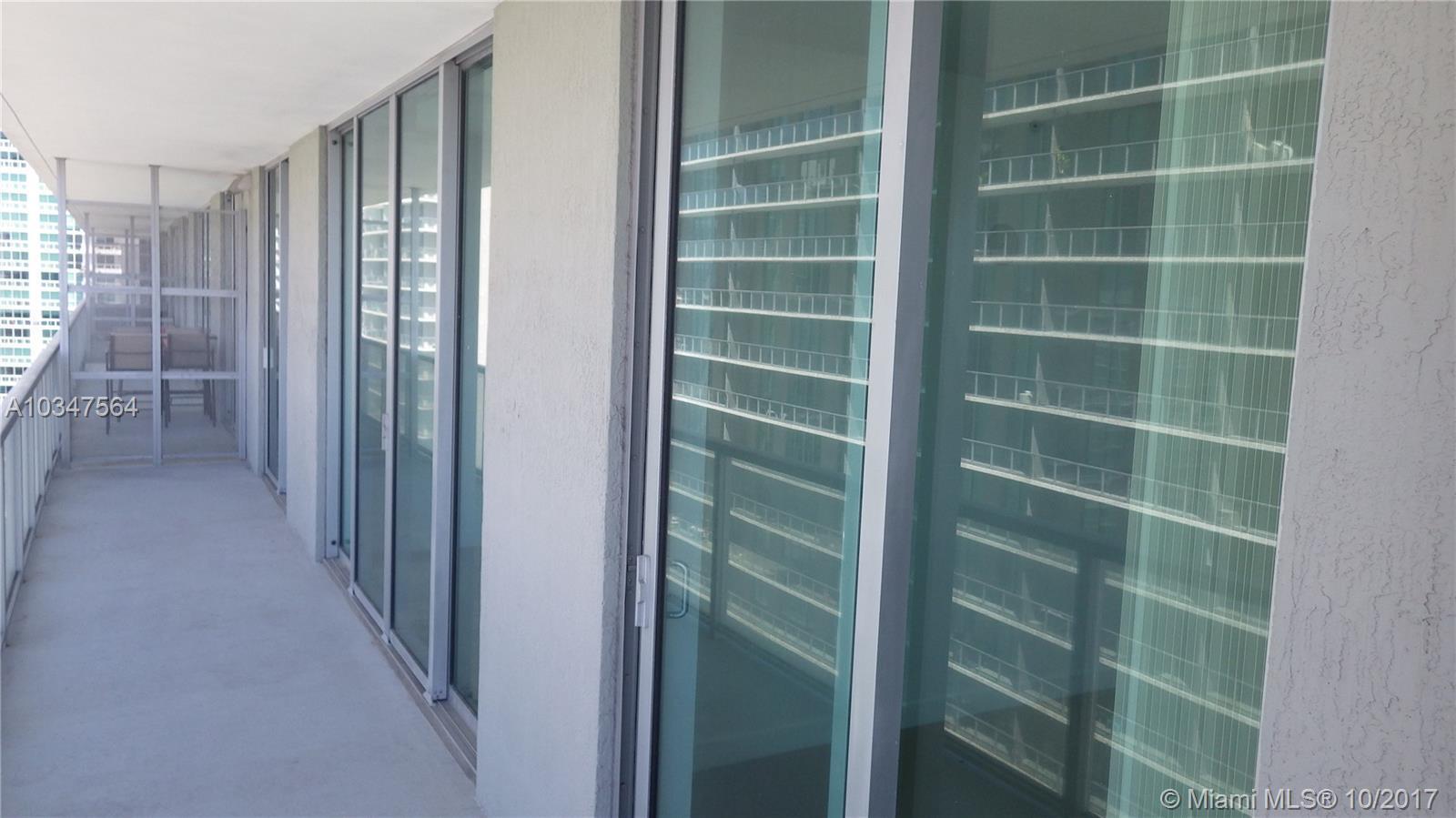 79 Southwest 12th Street, Unit 2710S Miami, FL 33130 - Photo 13 of 33