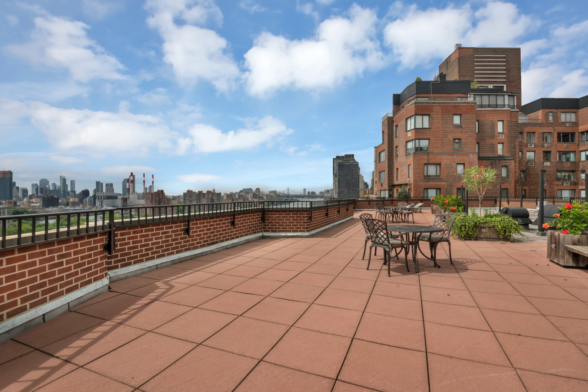 Riverview South 55 E End Ave, Manhattan, NY 10028 - Photo 10 of 13