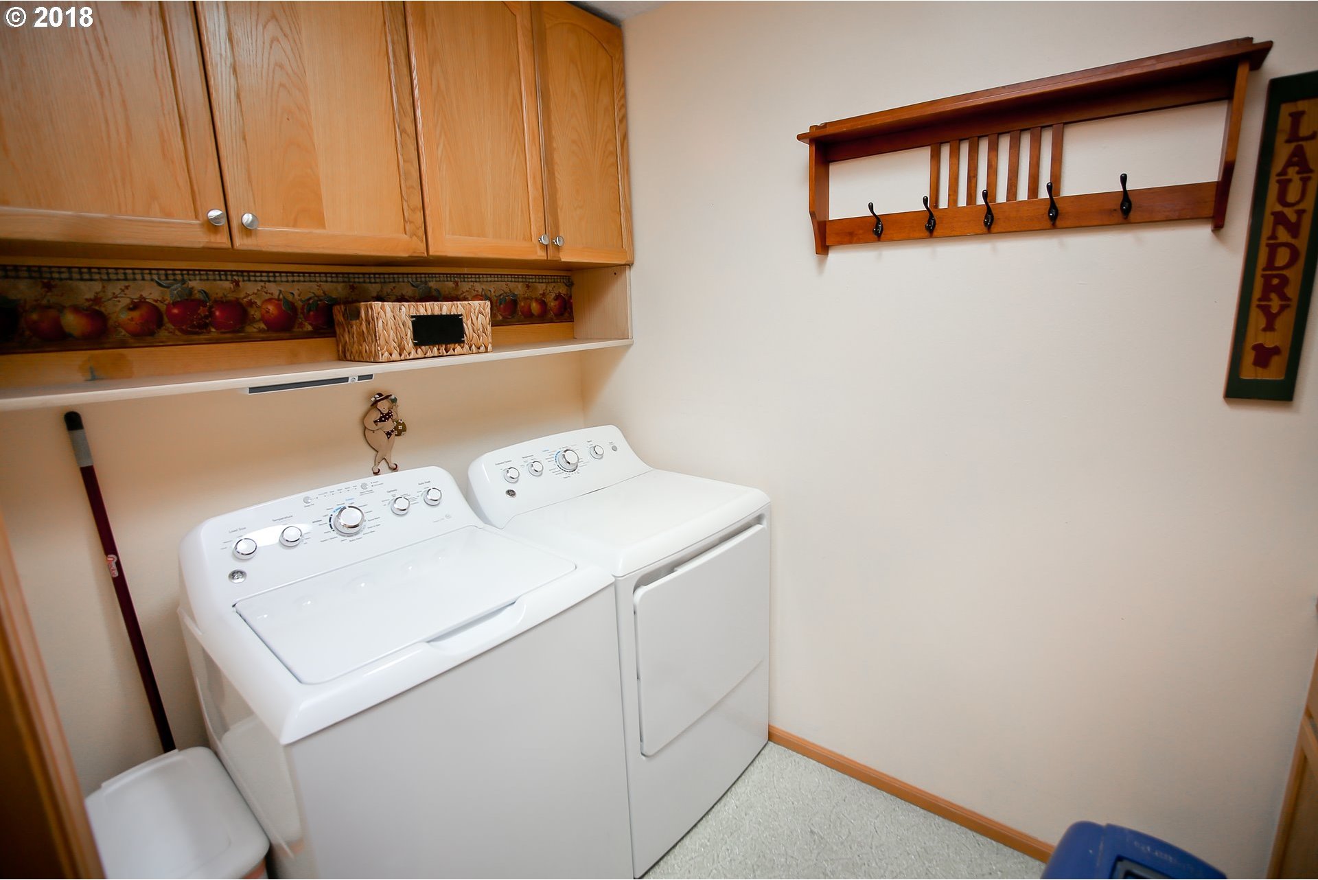 2986 Gilham Road Eugene, OR 97408 - Photo 23 of 32 Gallery Image 23