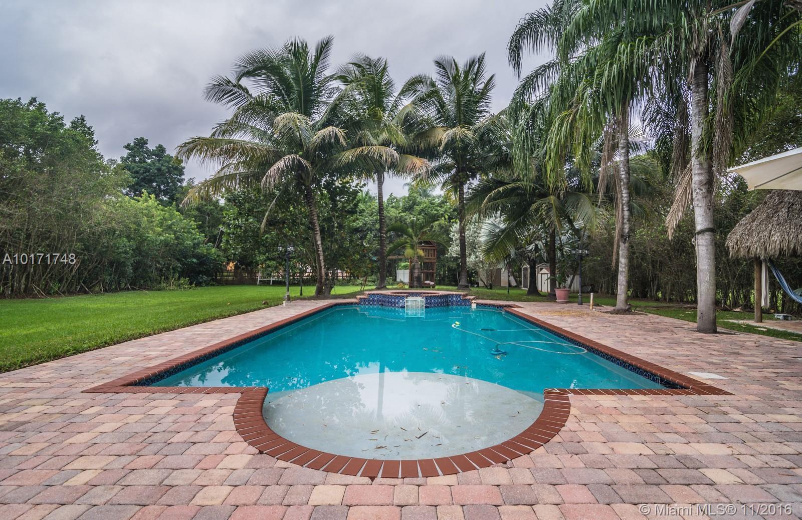 5211 Southwest 201st Terrace Southwest Ranches, FL 33332 - Photo 22 of 34 Gallery Image 22