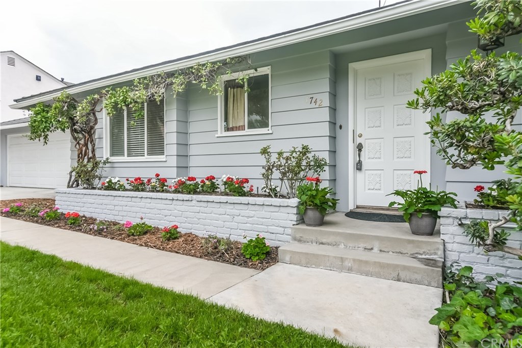 1742 El Vista Circle Arcadia, CA 91006 - Photo 7 of 21