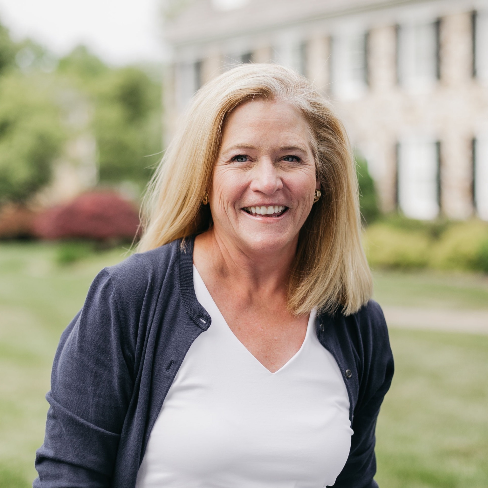 Headshot of Sue Fitzgerald