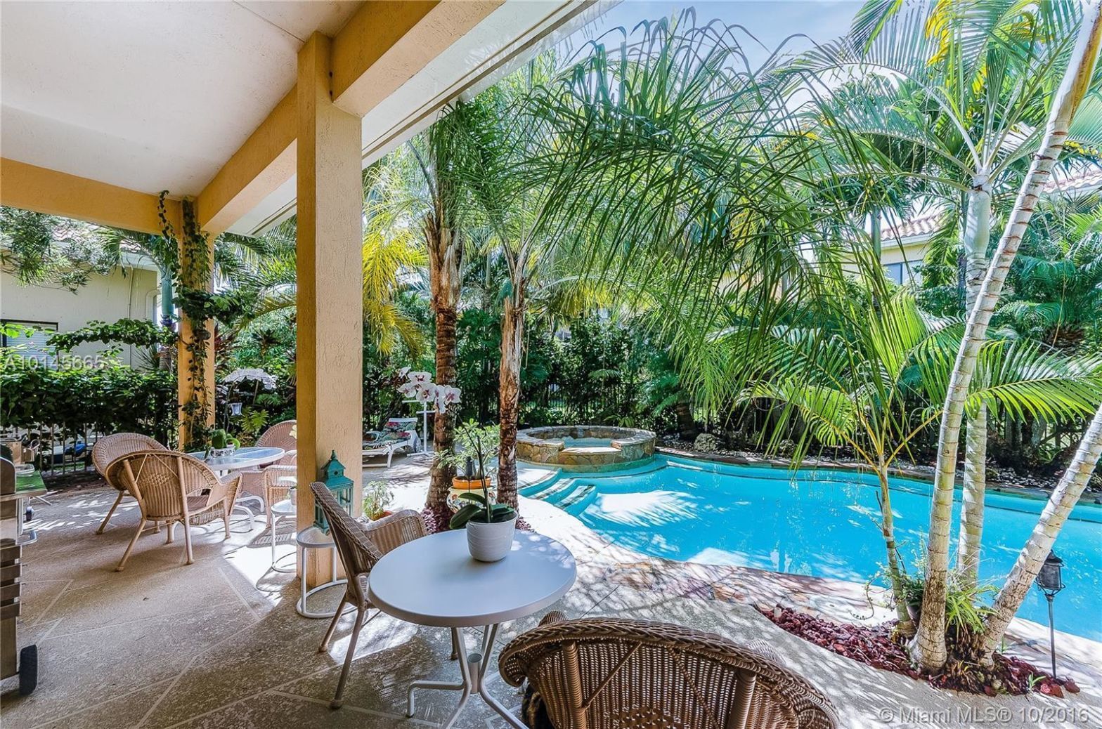 7564 Southwest 190th Street Cutler Bay, FL 33157 - Photo 10 of 30