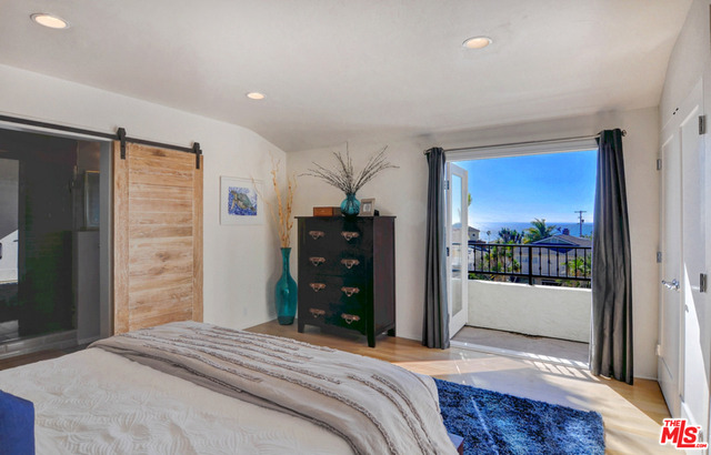 7526 Rindge Avenue Playa del Rey, CA 90293 - Photo 21 of 33