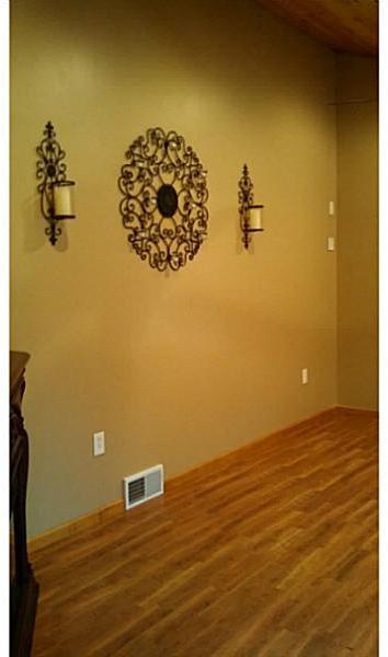 480 Pittsburgh Road Rochester, PA 15074 - Photo 11 of 25